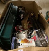 Contents to box - mixed new kitchen and cookware (CWH Ref: D11F)