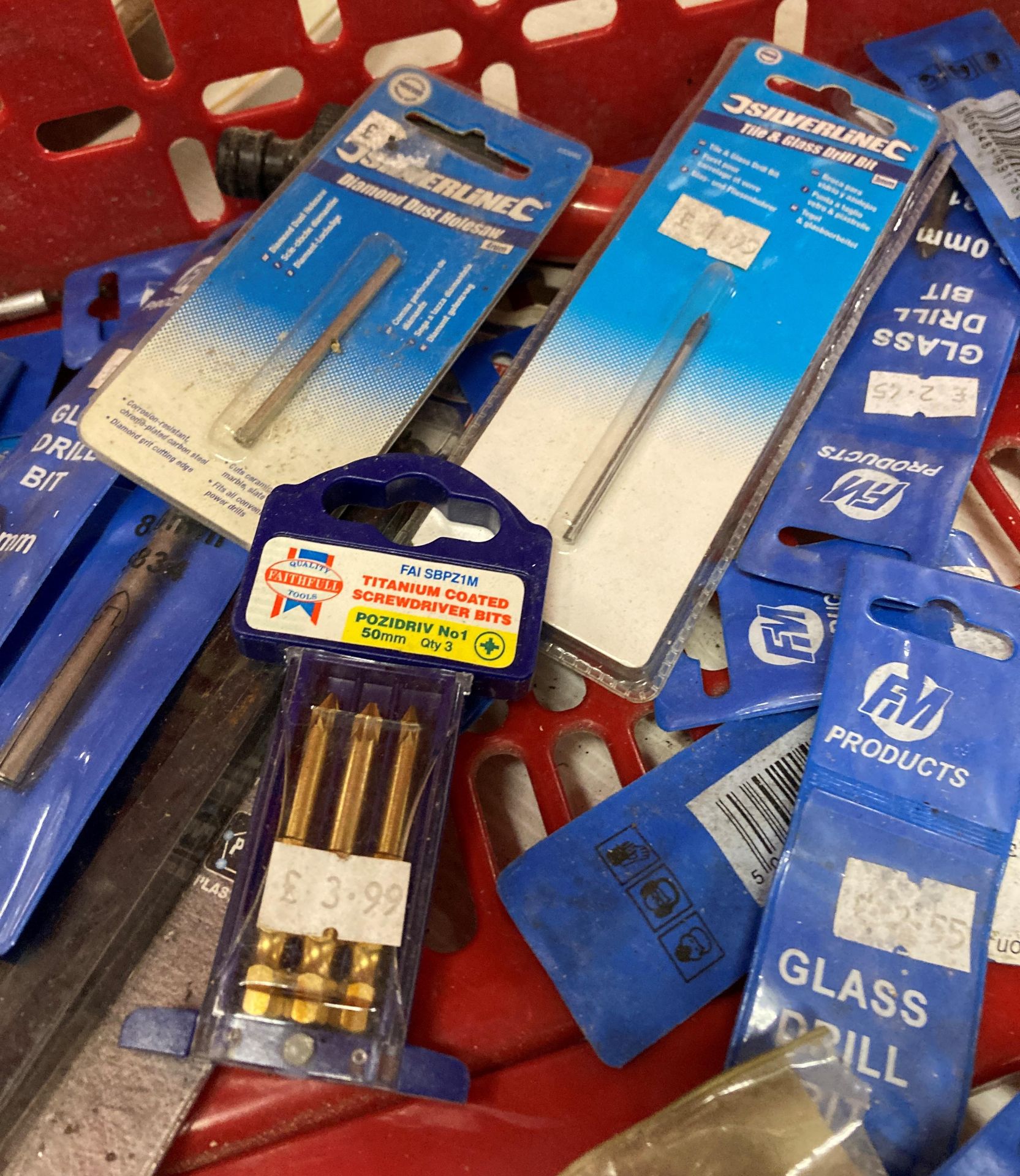 Contents to crate; glass drill bits, bi-metal hole saws, safety knives, water pump, pliers, - Image 6 of 8