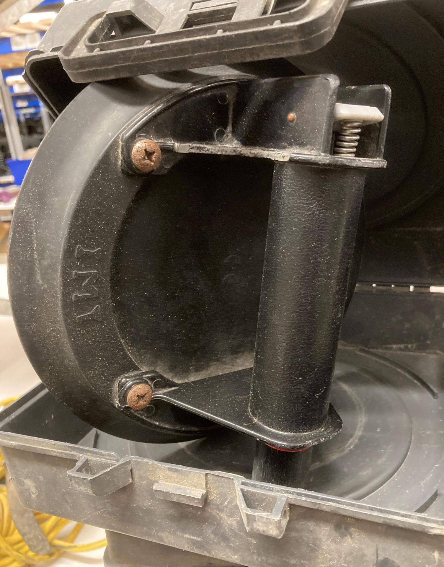 Four IMT 9" vacuum suction pads in plastic cases (CWH REF: R08) Further Information - Image 2 of 3