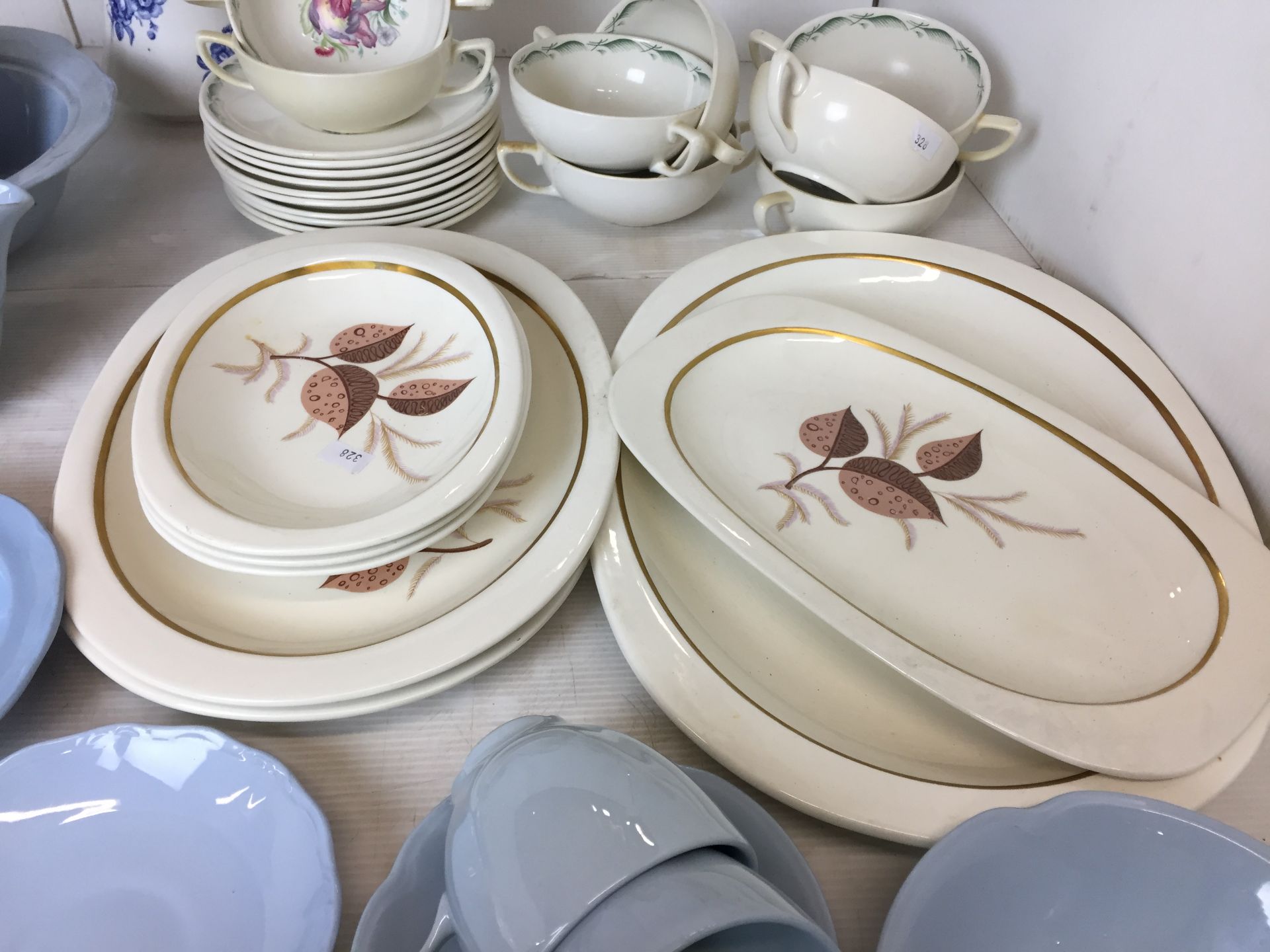 Sixty-five items including seven pieces of Royal Swan Flamingo dinner service, - Image 3 of 7