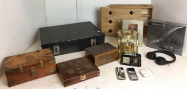 Thirteen items including two Nokia mobile phones,