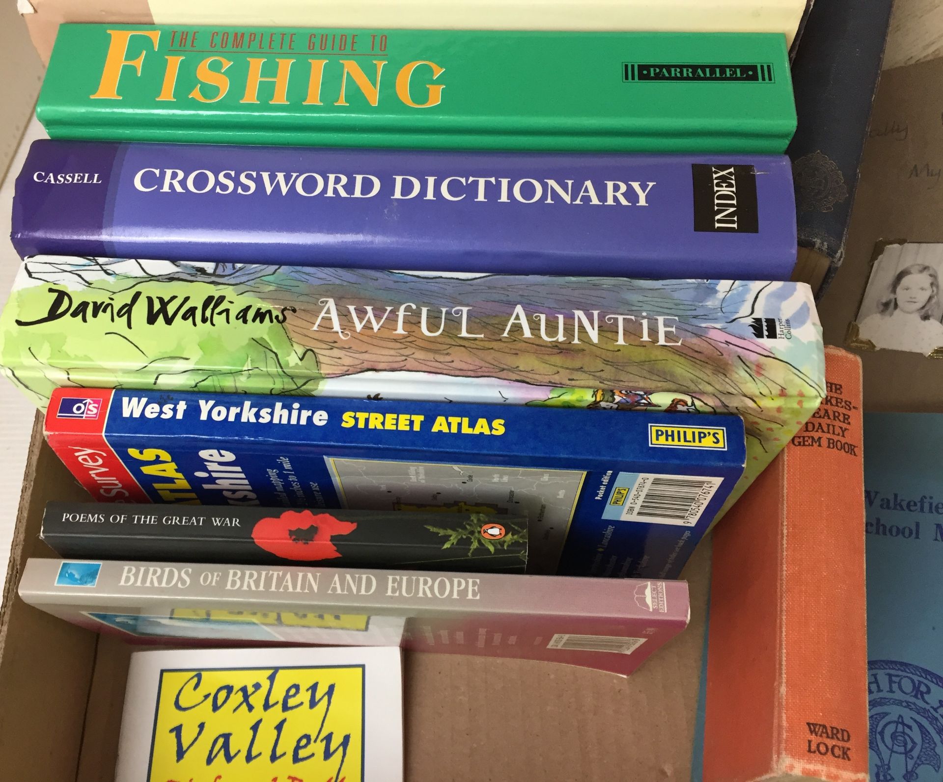 Twenty-two items mainly books including biographies, New Zealand, fishing, - Image 3 of 4
