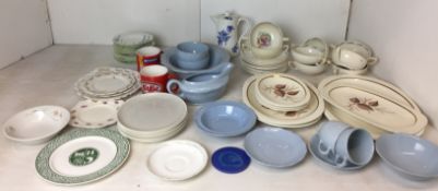 Sixty-five items including seven pieces of Royal Swan Flamingo dinner service,