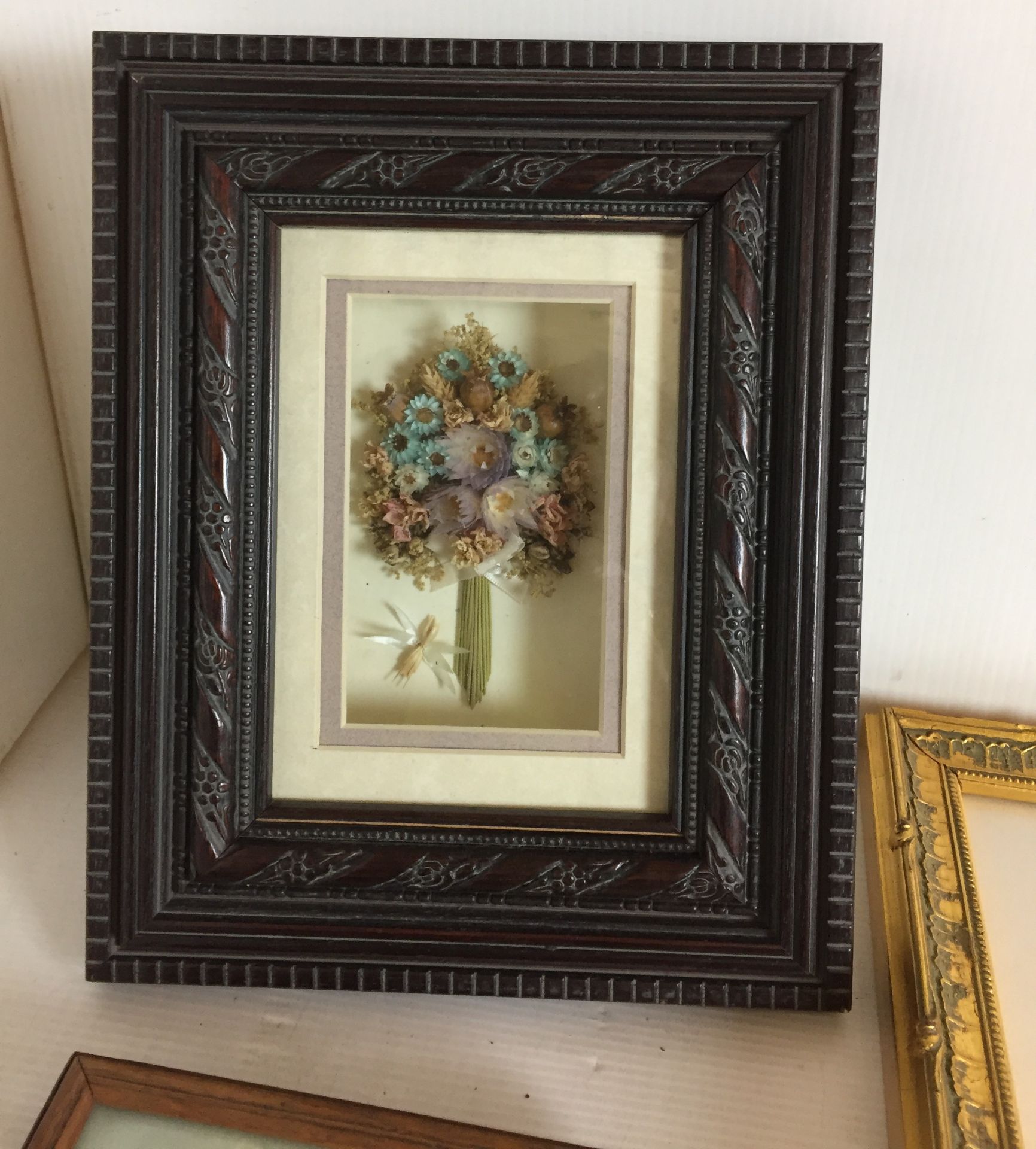 Thirty-eight items including fifteen gilt-framed Victorian prints including Queen Victoria and - Image 7 of 7