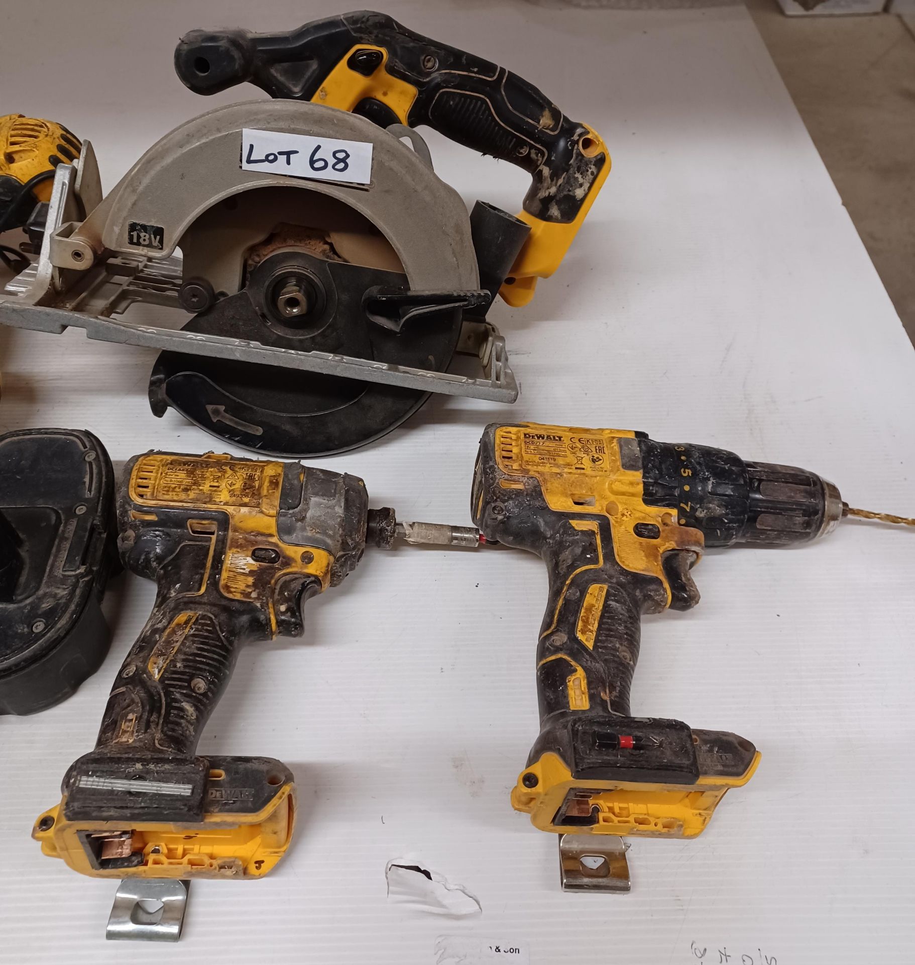 4 x DeWalt cordless power tools - DeWalt DSC391 circular saw (no battery or charger), DeWalt DCF887, - Image 3 of 5