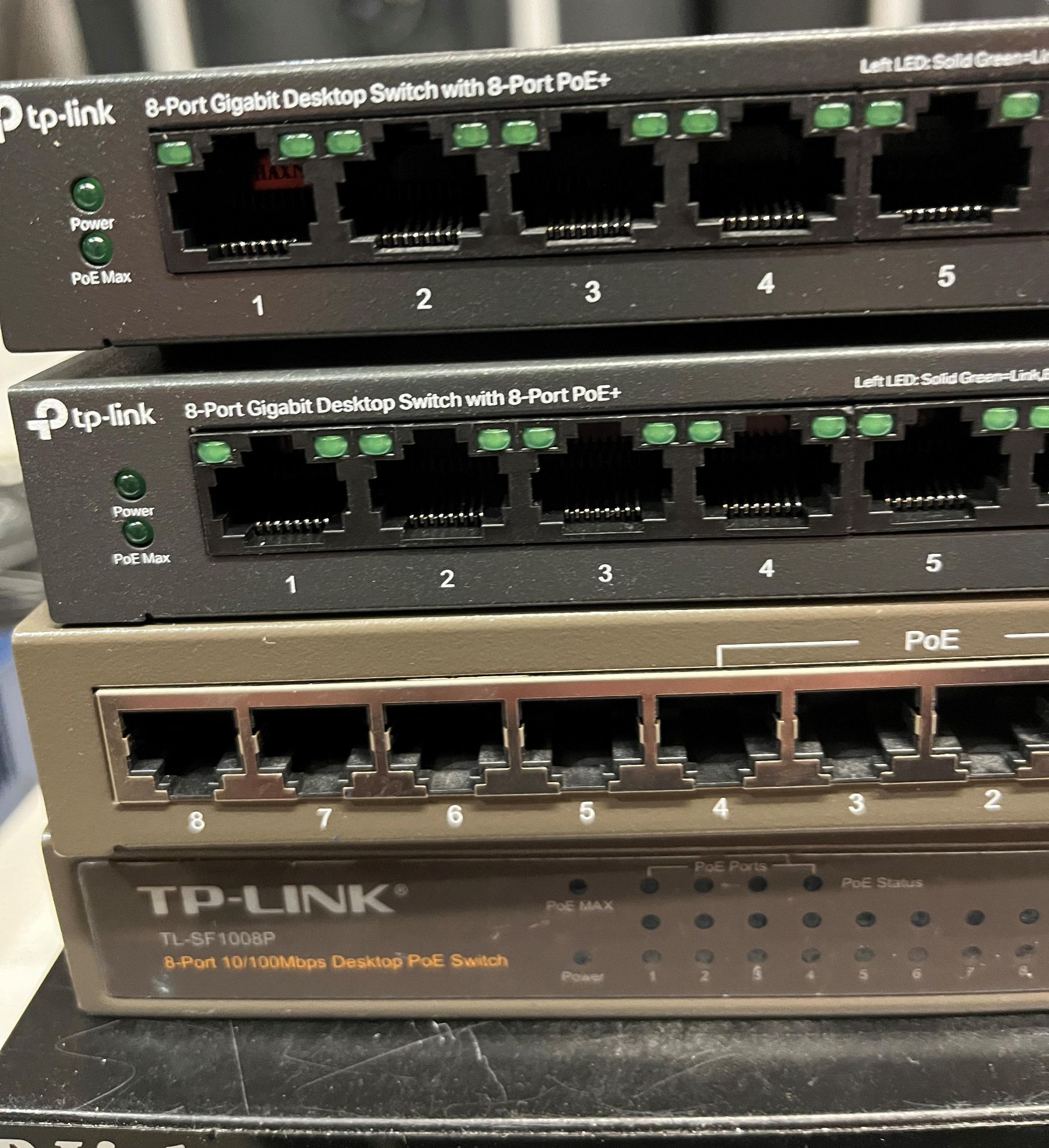 2 x Tp-Link 8-port gigabit desktop switches, - Image 3 of 3
