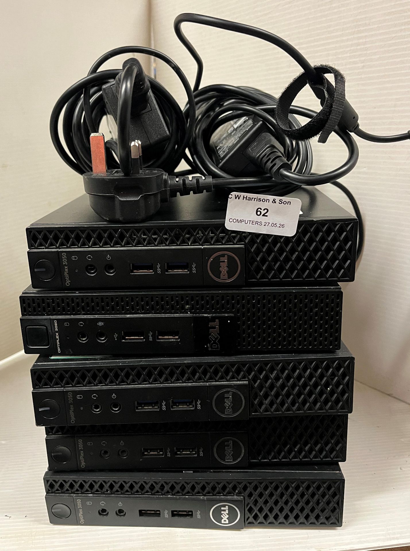4 x Dell Optiplex 3050 and 1 x 3020 desktop computers (all with bios tests i3-7100/4140 CPU 4/8 GB