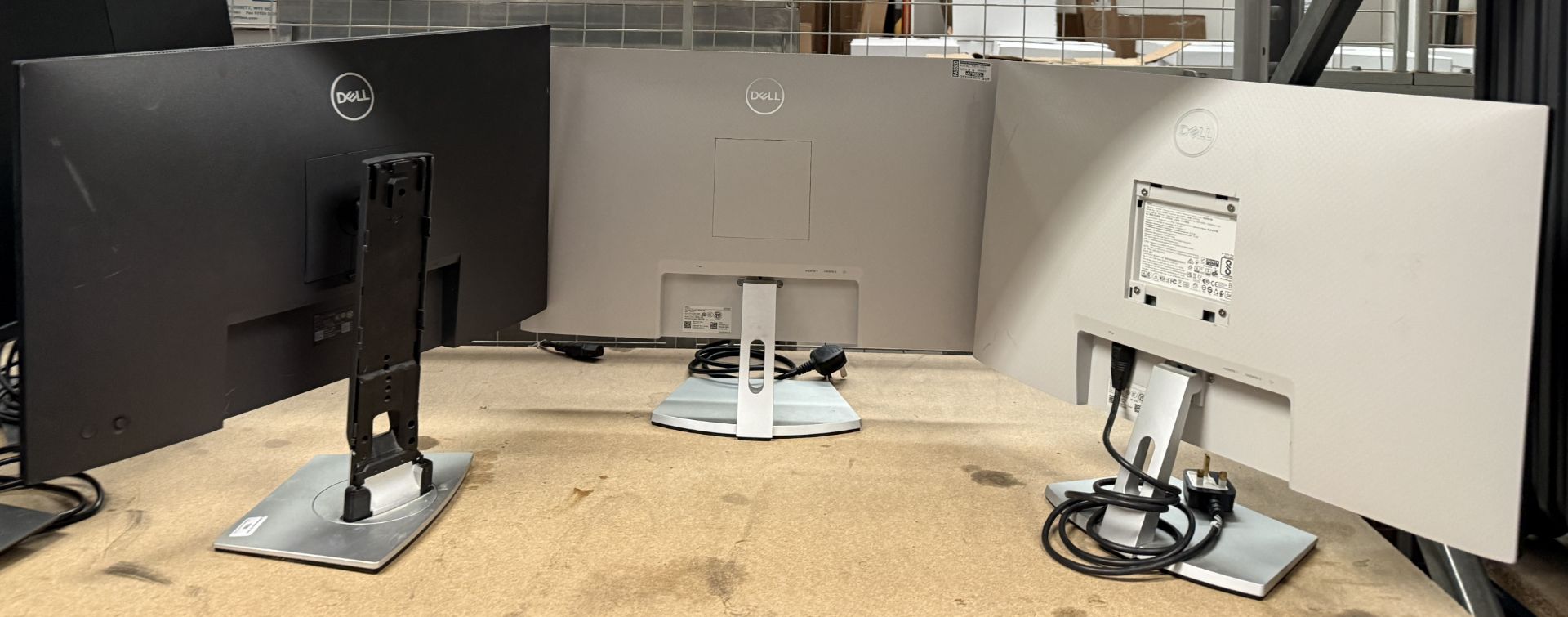 2 x Dell 27" computer monitors models S2721H and 1 x Dell 27" computer moniter model P2722H, - Image 2 of 7