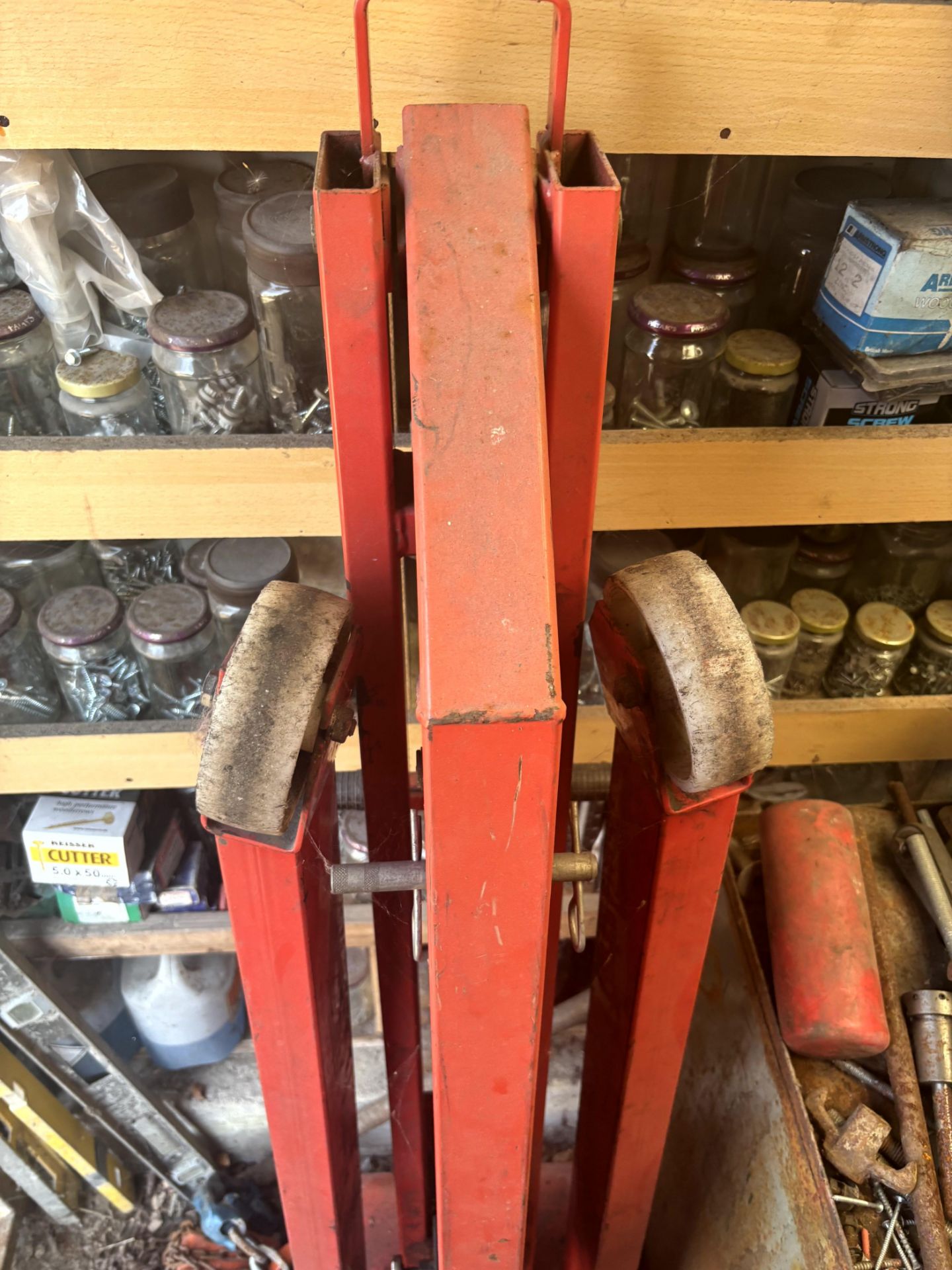 1 x Clarke Strong-Arm engine hoist model: CH500DF and 1 x 1-ton block and tackle - Image 6 of 6