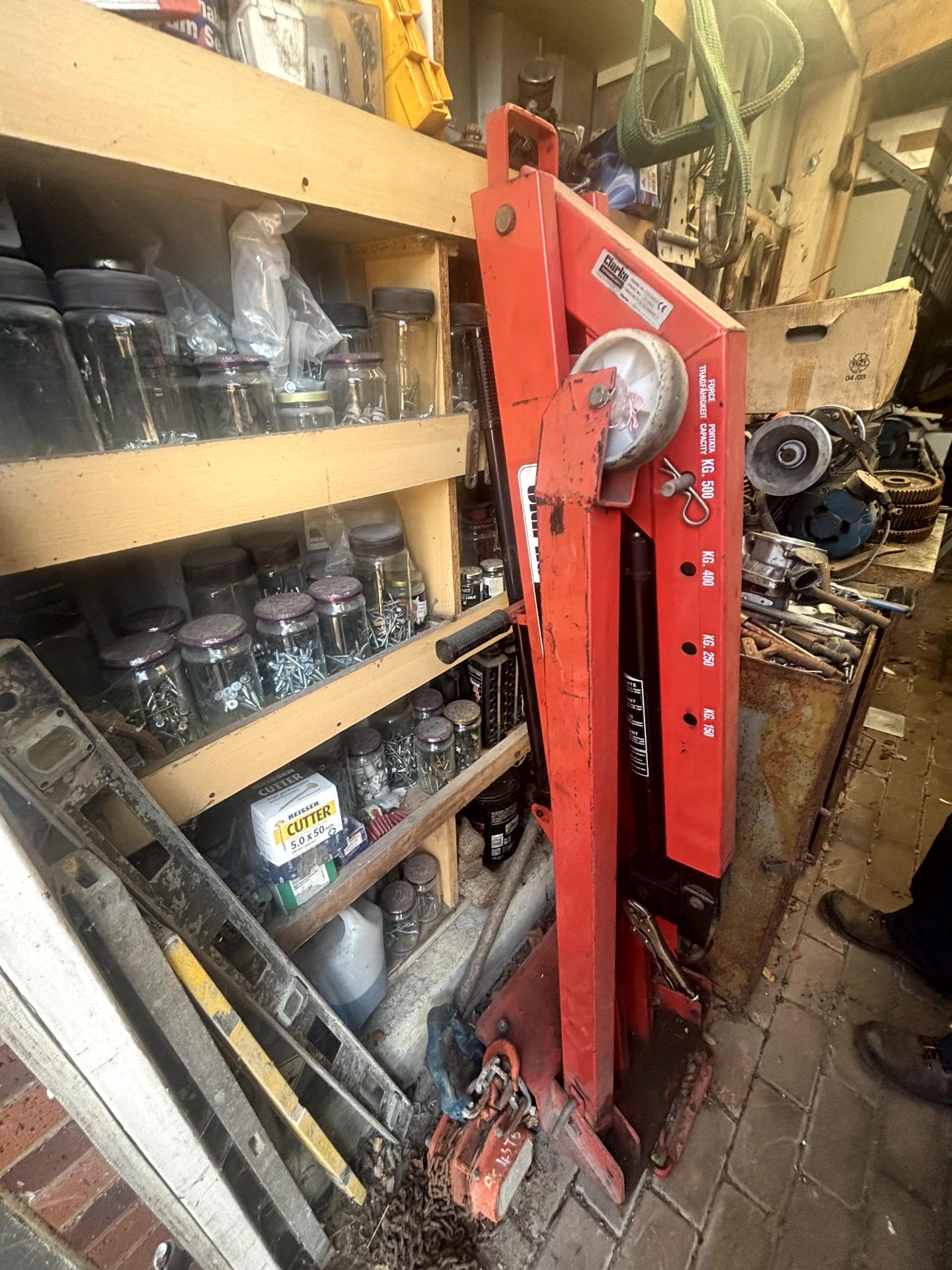 1 x Clarke Strong-Arm engine hoist model: CH500DF and 1 x 1-ton block and tackle - Image 2 of 6