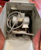 1 x vintage Boxford 'Little Giant' grinder in case - 240v