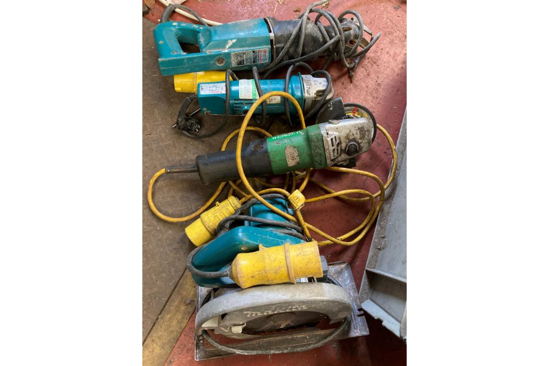 5 x assorted 110v power tools - Makita 10mm angle drill, JR300 reciprocating saw, circular saw, - Image 2 of 3