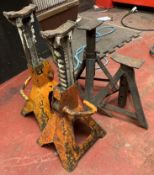 2 x pairs of axle stands including a 3 ton pair,
