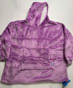 70 x assorted children's hoodie blankets in purple - size medium (5 x outer boxes) (CWH Ref: Cont