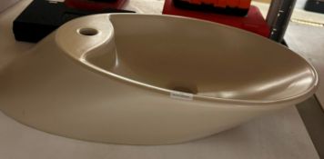 DESIGNER ISVEA OFFSET OVAL COUNTERTOP BE