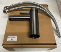 NEW BOXED TAVISTOCK ANTHEM GUNMETAL BASI