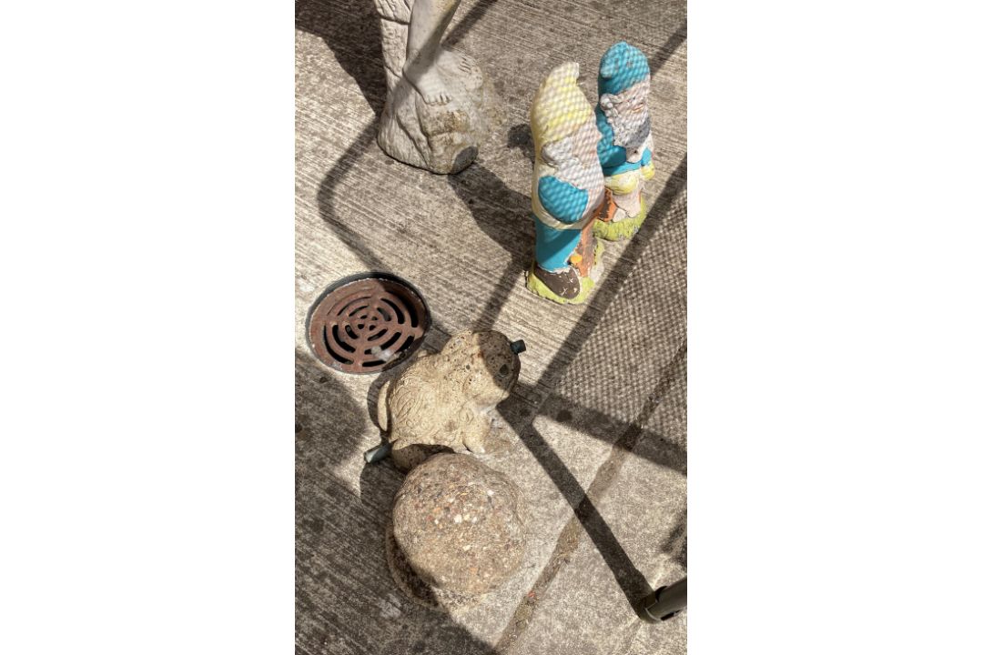 A concrete young girl garden ornament holding a shell fountain, 73cm high, - Image 2 of 2