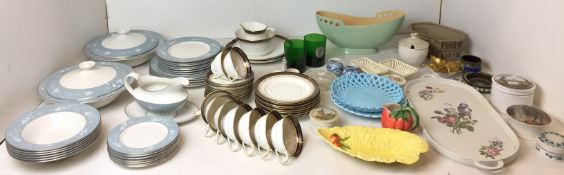 Eighty-eight items - thirty-one pieces of Royal Doulton Reflection dinner service,