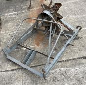 Ferguson linkage winch (CWH Ref: Yard)