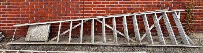 A large Ramsay aluminium twelve step step-ladder (CWH Ref: Yard)