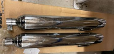 Two Harley Davidson exhaust systems in chrome (used) (CWH Ref: T07F)
