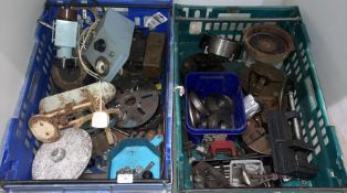 Contents to two crates - assorted chucks, machine parts, drill press vice,