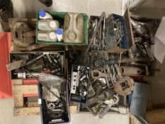 Contents to pallet crate, metal lathe boring bars, allen keys, spirit level, clamping kits, washers,