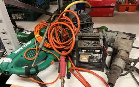 5 x assorted items to include a Makita demolition drill, water pump, Clarke battery charger,