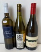 A mixed lot of 3 bottles,