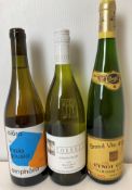 A mixed lot of 3 bottles, comprising one bottle of Moschopolis Aiora Malagousia Amphora 2025,