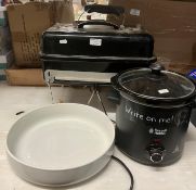 3 items comprising a 32cm salad bowl,