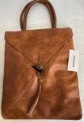 Approximately 30 x Long & Son London lar