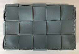 Approximately 60 x Long & Son London 311