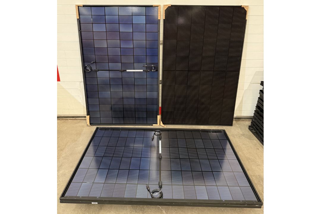 4 x Astronergy 455W bifacial solar panels, model CHSM48RN(DG)(BLH)/F-BH ...