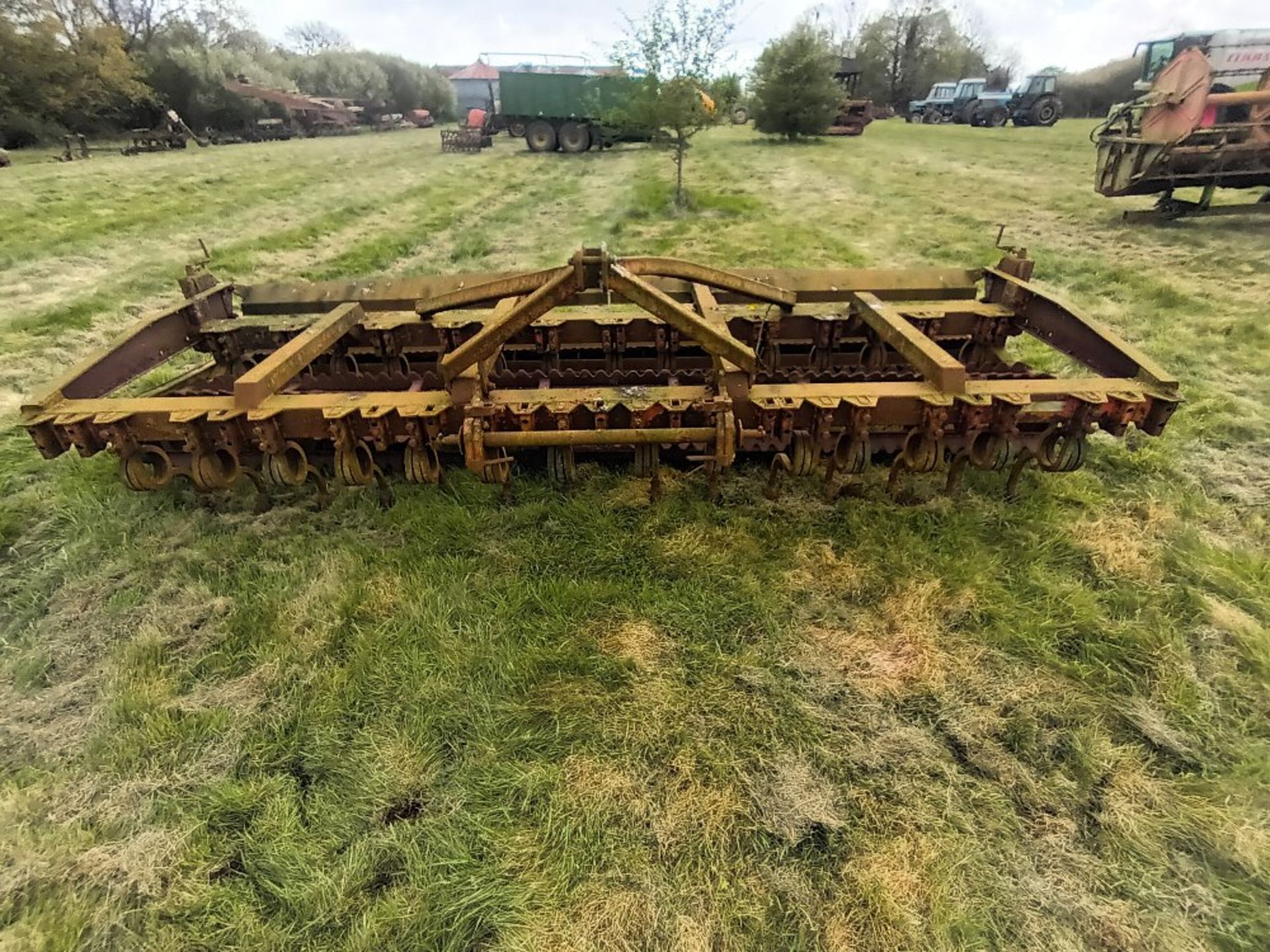4m SKH pigtail crumbler cultivator
