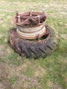 Pair Dual wheels for Ford 7600