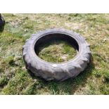 Pr Dunlop 12.4 / 11-36 tyres