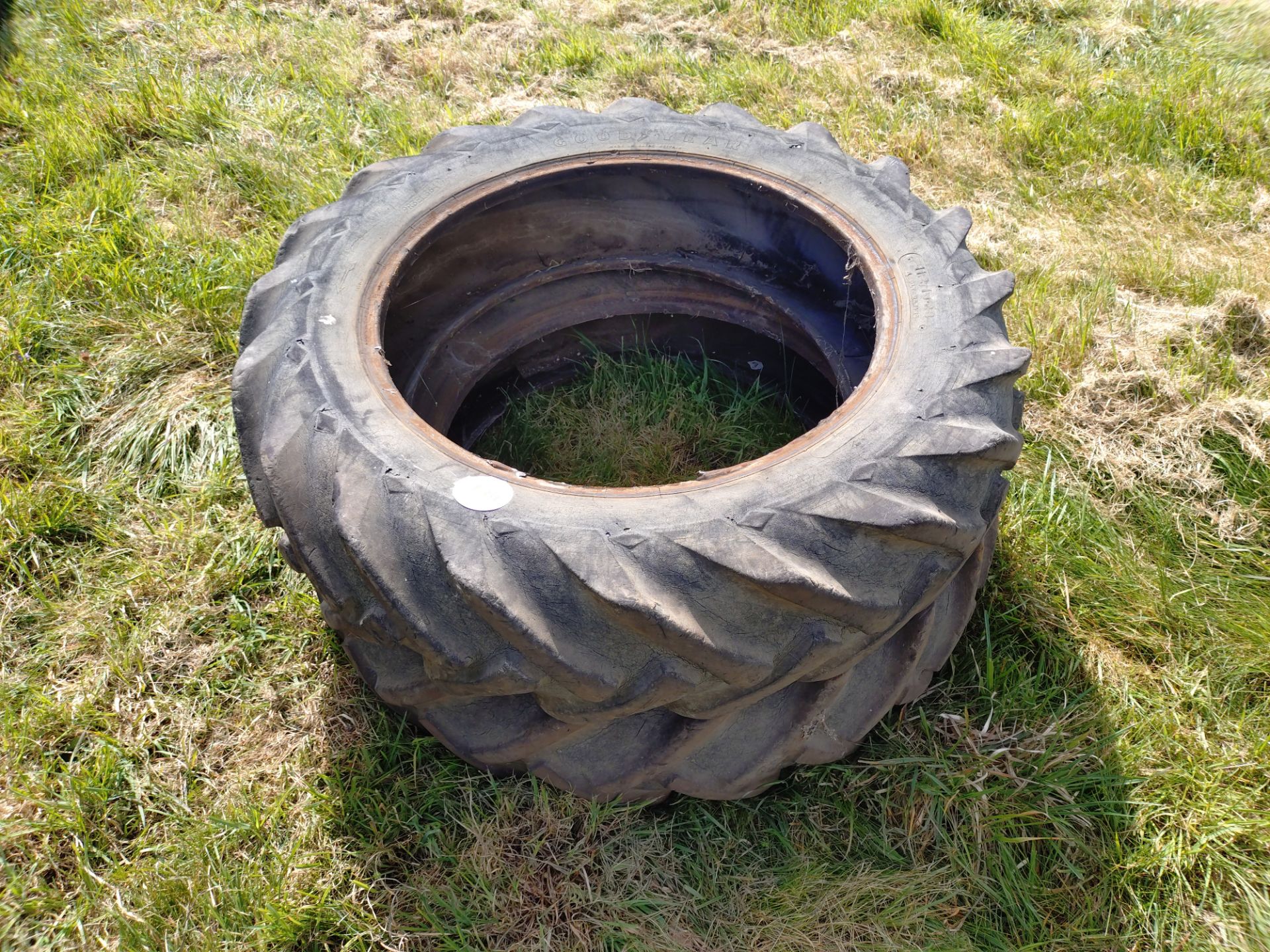 Pr 11.2 / 10-28 tyres