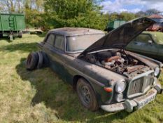 Rover 3.5L V8, Colour: Arden Green, 77,256 miles, Reg: LRT 815 K.