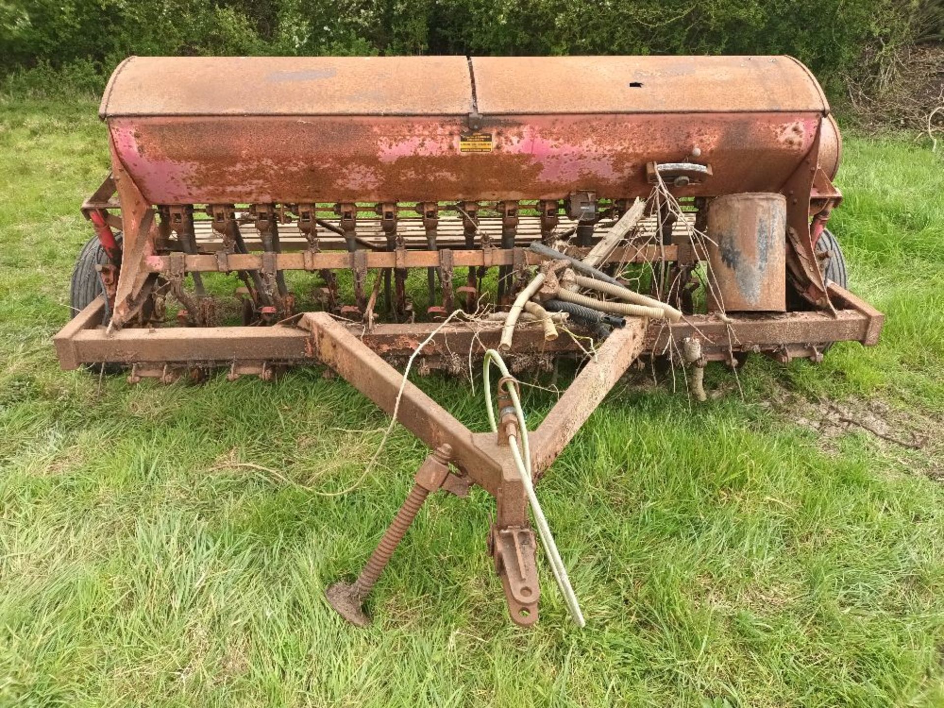 Lundell 15 Row drill,