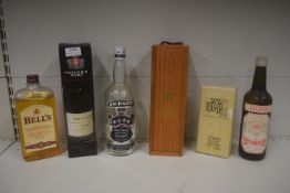 6x Assorted Bottles of Vintage Alcohol (some open)