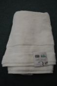 *Grandeur White Bath Towel