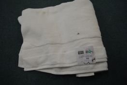 *Grandeur White Bath Towel