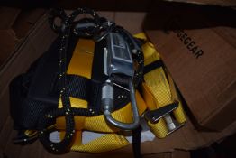 *Ridgegear Harness Set Comprising Harness, Fall Arrest, and Multipurpose Poll Straps