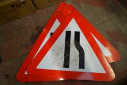 *4x Plastic Narrows Right Signs for Cones