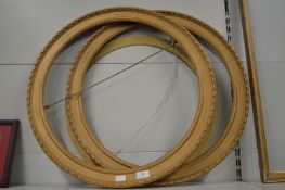 2x Circular Gilt Frames