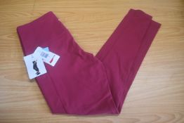 *Tuff Berry Pink Active Leggings with Pockets Size: M