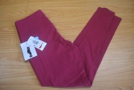 *Tuff Berry Pink Active Leggings with Pockets Size: M