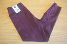 *Mondetta Burgundy Legging with Zip Cuffs Size: S