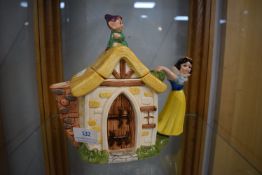 Disney Snow White and the Seven Dwarves Novelty Teapot